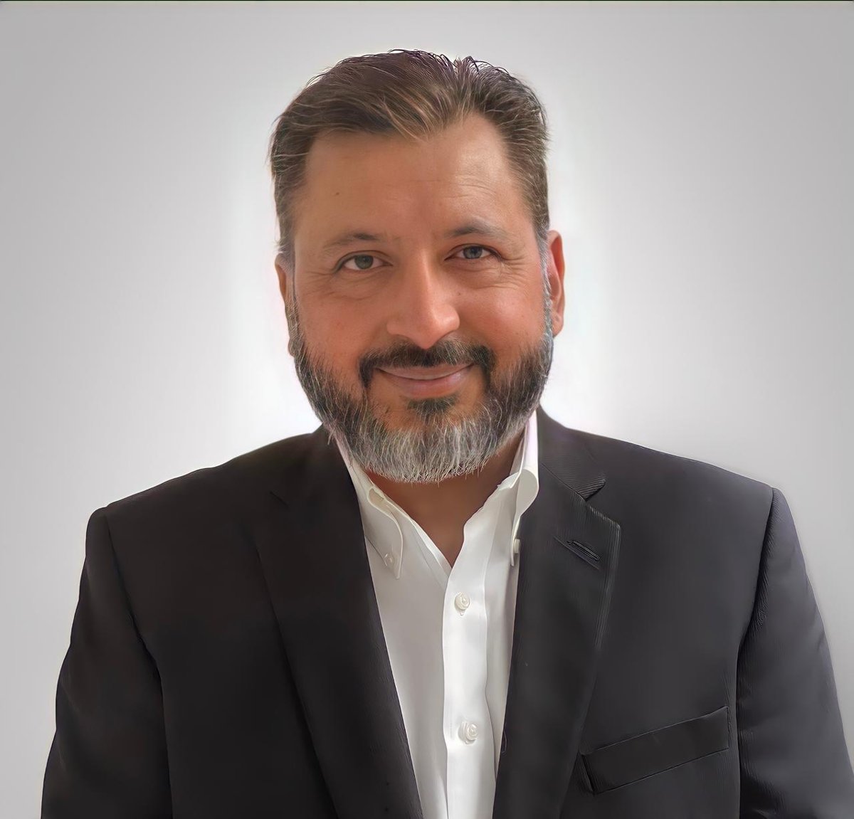 Ali Jahangir, Broker